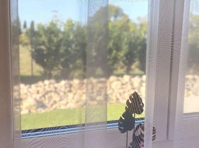 Luna Rossa Boutique *