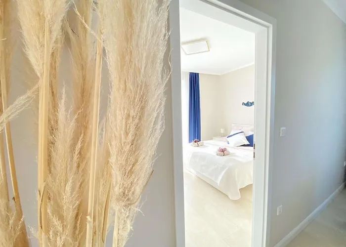 Luna Rossa Boutique アパート