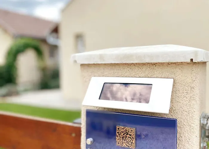 Luna Rossa Boutique * Balatonakali